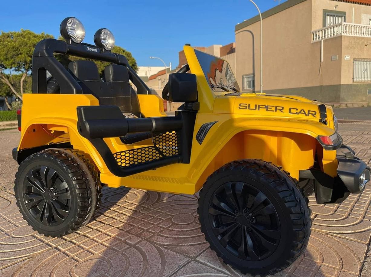 Jeep (amarelo), vista 4