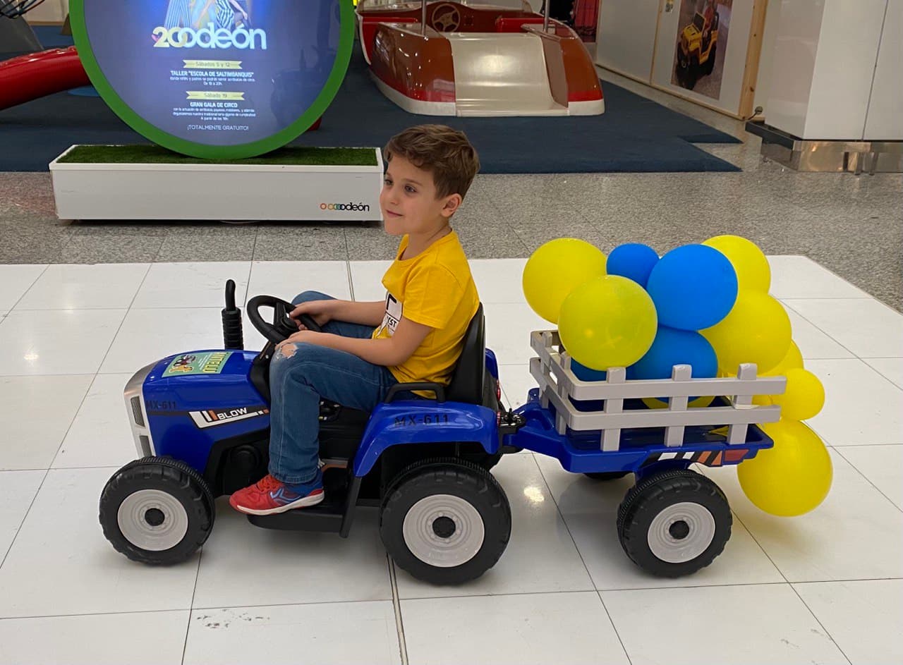 Tractor (azul), vista 2